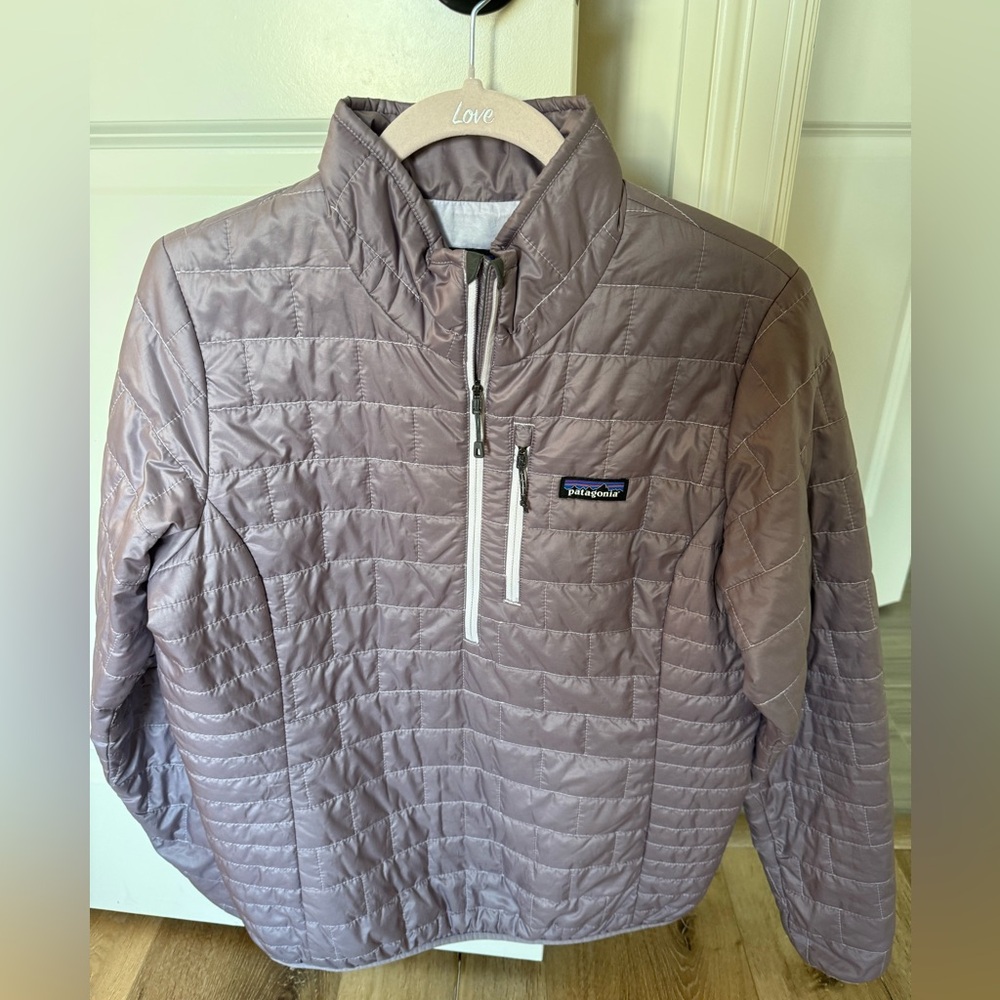 Patagonia Light Purple Women’s Nano Puff Jacket size Large EUC